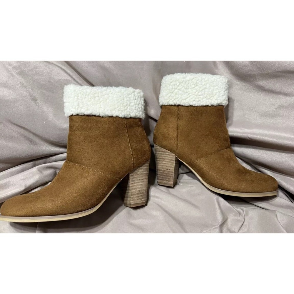 Cato Short Fur Top 2" Heal Boots Faux Suede Size 7 Brown